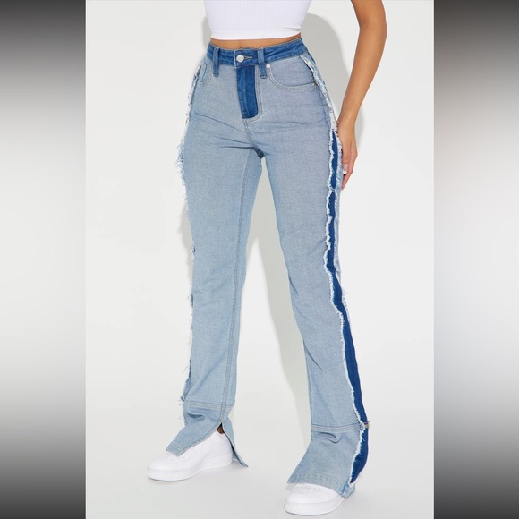 Fashion nova jeans. Never worn. Size 3 - Picture 3 of 3